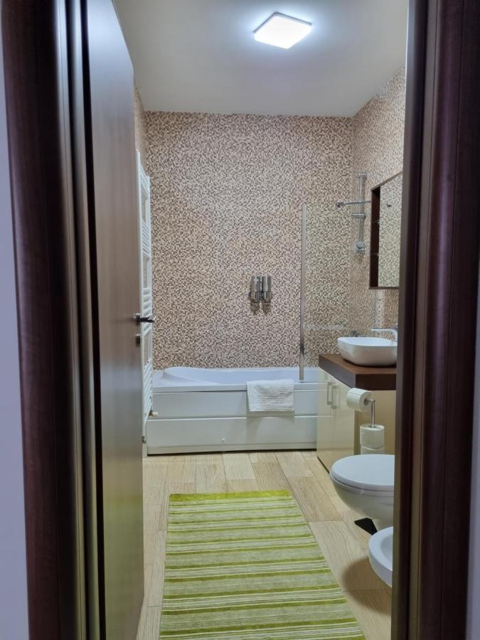 Apartamento Sorinapartament Braşov Exterior foto